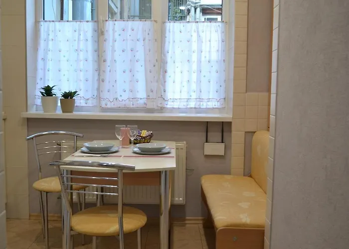 Old Courtyard Hretska Apartment Odesa